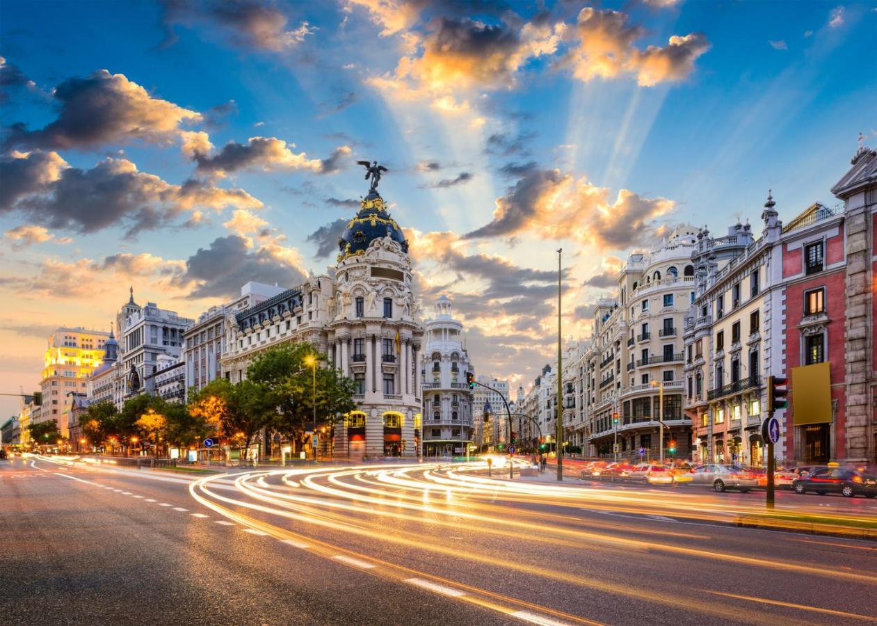 Apartamentos Felipe IV Plaza Mayor Madrid Luaran gambar