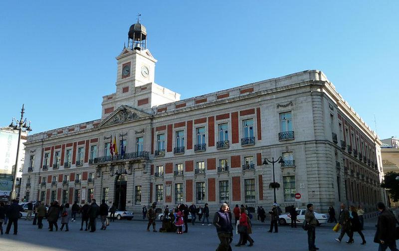 Apartamentos Felipe IV Plaza Mayor Madrid Luaran gambar